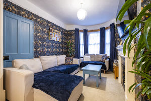 Lounge- click for photo gallery